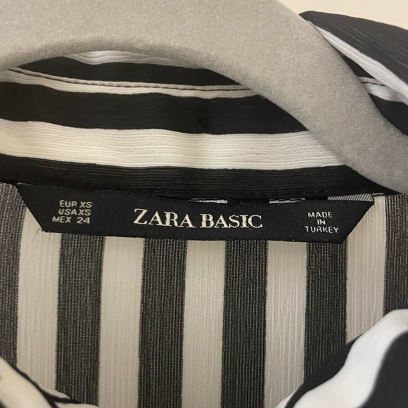 Black and White stripped blouse with ruffle and ribbon tie. - Picture 2 of 2